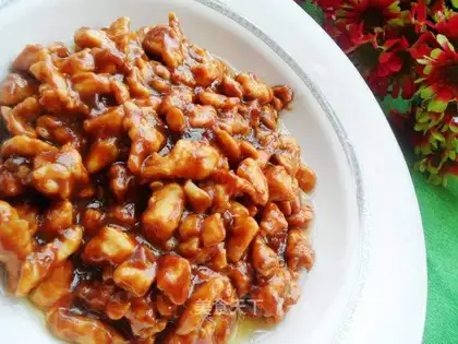 Sauce diced chicken