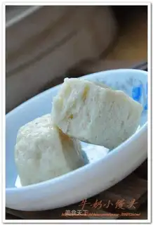Milk steamed buns