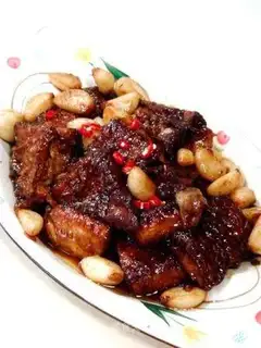 Home-cooked fish nuggets with garlic