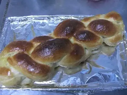 braided bread