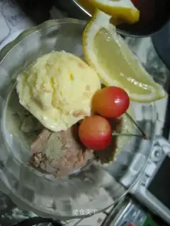 Matcha three-color ice cream