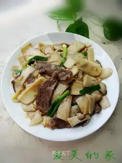 stir-fried beef with coprinus