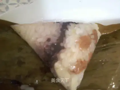 Making rice dumplings for the first time