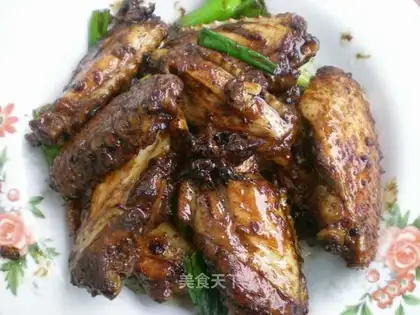 Braised chicken wings