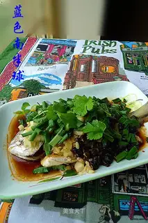 Steamed sea fish with garlic and black bean sauce