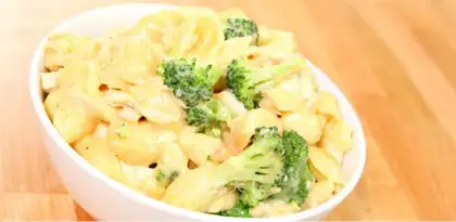 The broccoli chicken makes shellfish powder