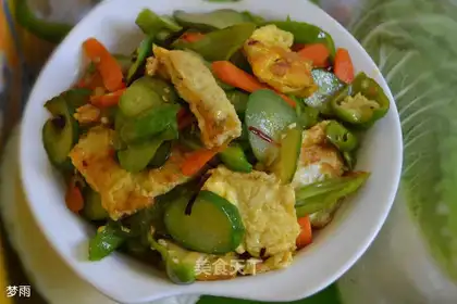 cucumber fried eggs