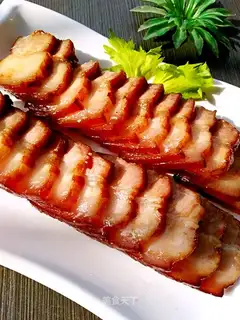 Honey sauce and roast meat
