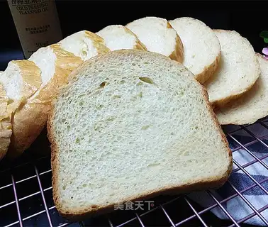 Banana milk and soyseed bread