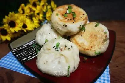 Powder buns