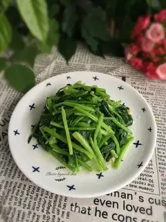 Garlic spinach