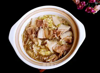 A sour fan with white meat