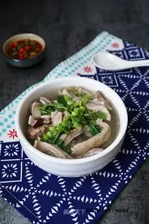 Pork pelvis soup