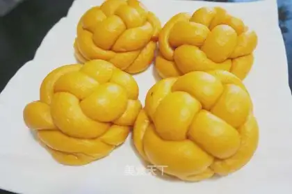 Pumpkin embroidery