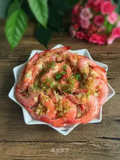 Garlic fans steam shrimp