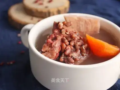 Red bean powdered pork soup