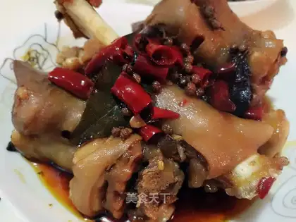 Spicy sheep hoof
