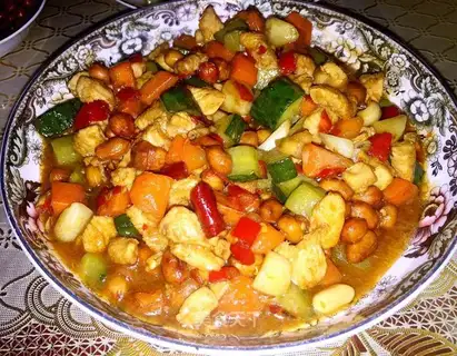 A chicken bowl at the court of fortune