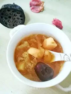 Silver-eared date soup