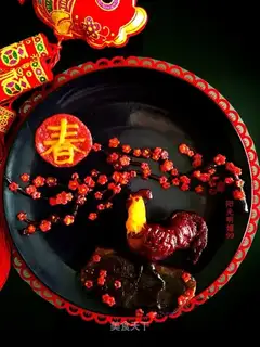 The Golden Chicken's spring cake