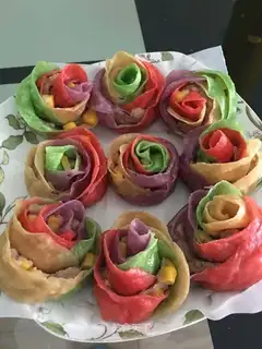 Rich rose corn dumplings