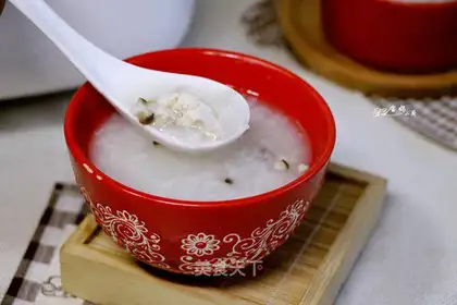 Chicken greasy rice congee