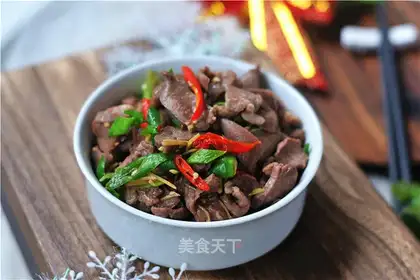 Spicy pig tongue