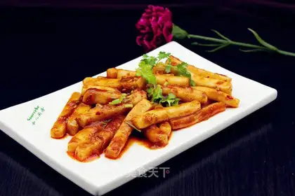 Spicy fried pastry