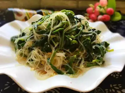 A spinach mix fan