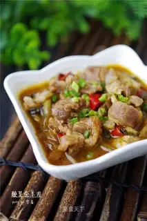 Sour sauce and lamb