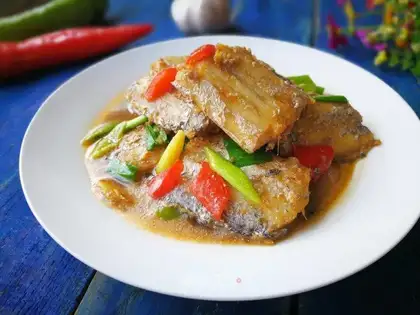 Red-fried fish