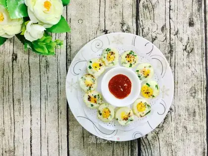 Roasted quail eggs