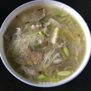 Pork liver, skinny horse, hoof noodle soup