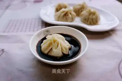 Pour the soup and the cage