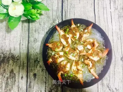 Garlic fans steam shrimp