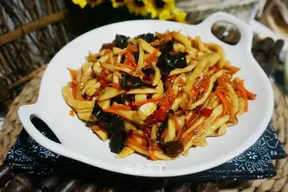 Fish apricot mushroom