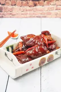 Hot pig hoof