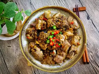 Potato-drum steaming ribs