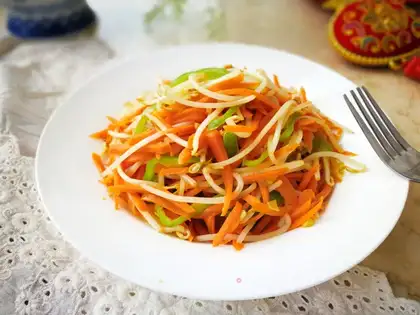 Carrot sprouts