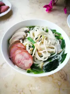 Shrimp spinach noodles