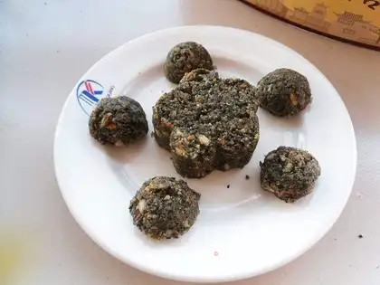 Fruity sesame mud