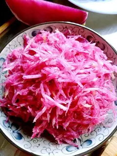 Sugar and radish