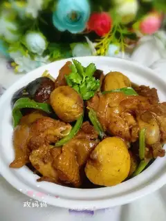 A chicken with mushrooms and chestnuts