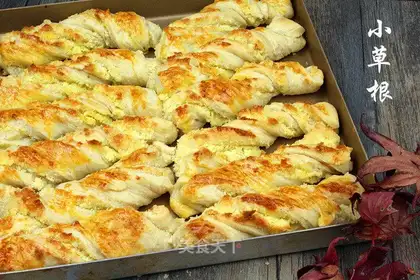 Butter coconut rolls