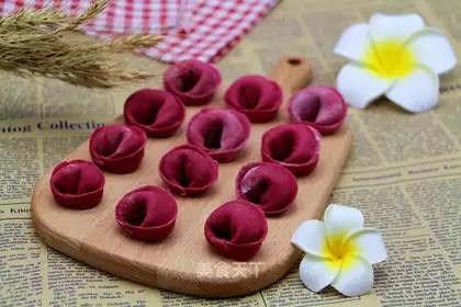 Red Won dumplings