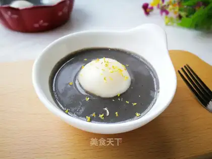 Strawberry soup