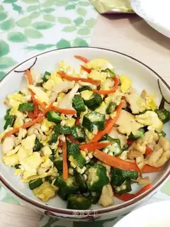 Autumn chicken fried eggs