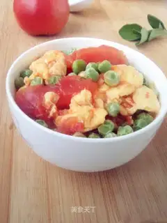 Tomato eggs and peas