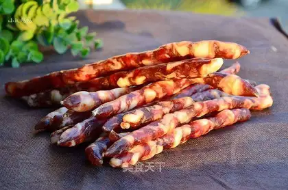 A wide sausage