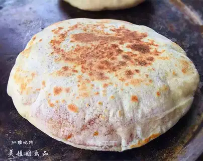 Red sugar pancakes
